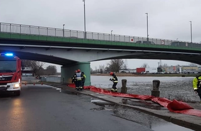 W Elblągu obowiązuje pogotowie przeciwpowodziowe. W całym regionie wieje silny wiatr.